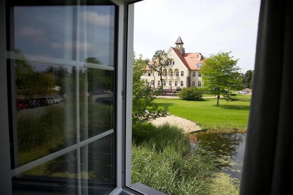 Отель Schloss 3*